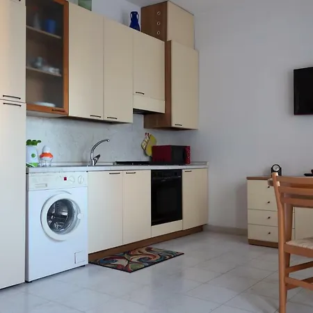 Apartment Con Posto Auto E Posto Spiaggia Lido di Jesolo